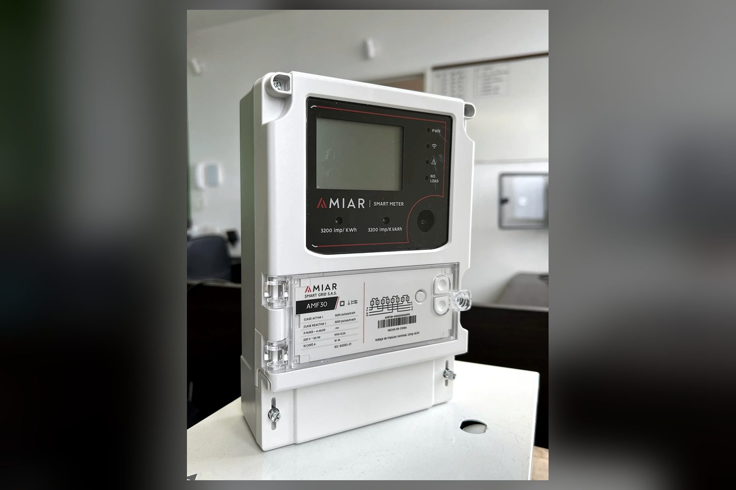 Medidor trifásico AMIAR AMF30